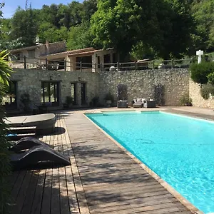 Gîtes Lumière En Luberon Hébergement de vacances Céreste